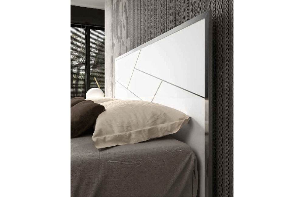 Dafne Bed