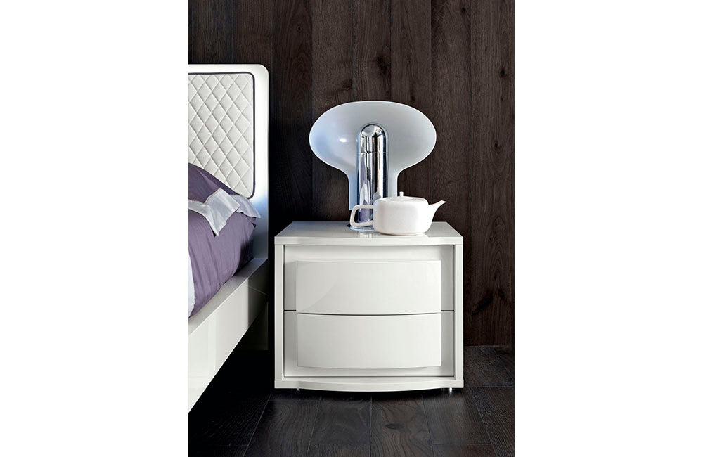 Dama Bianca Bed