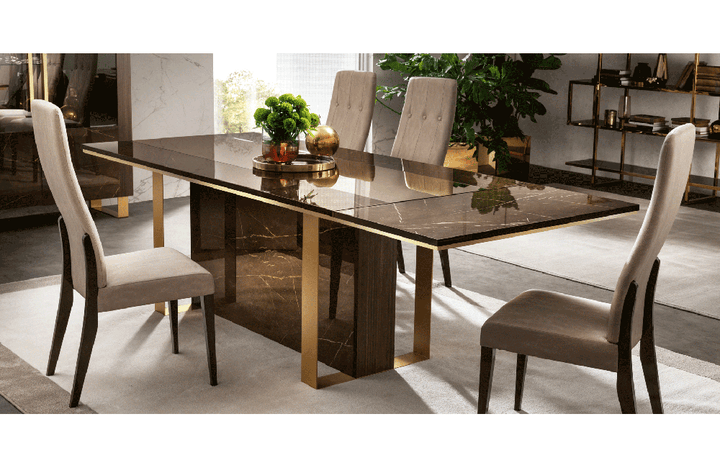 Essenza Dining Room Set