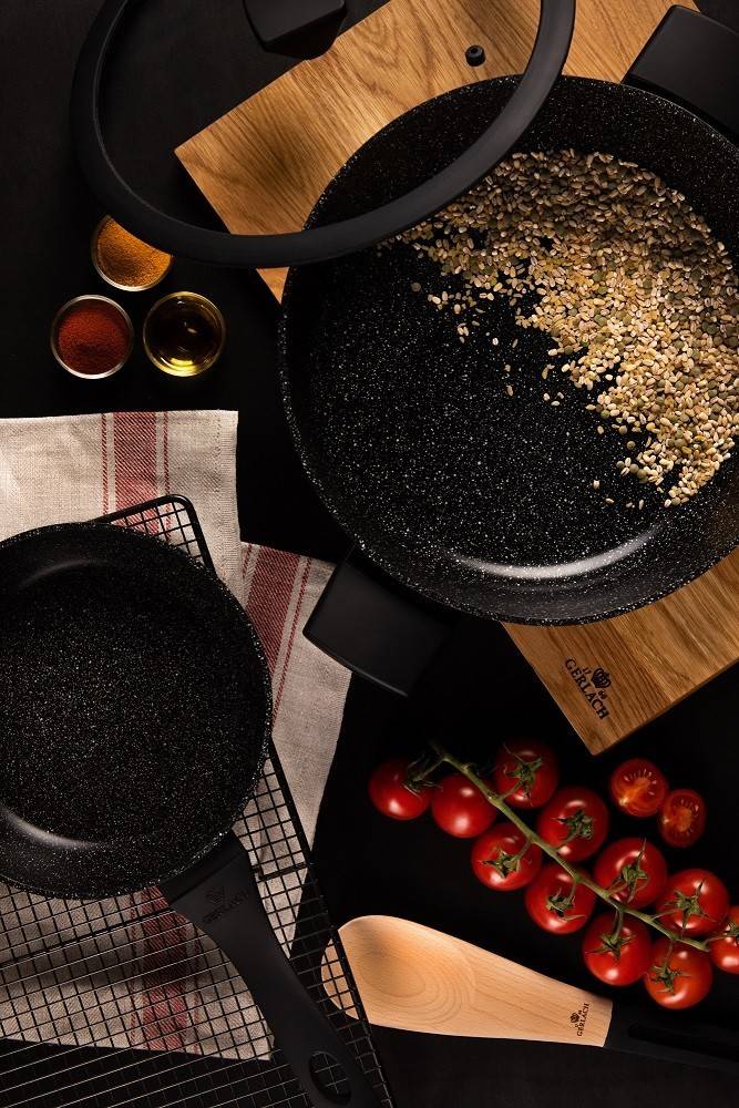GRANITEX Frying Pan with Lid 7.9"