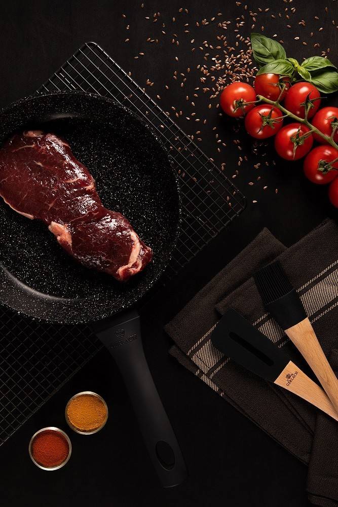 GRANITEX Frying Pan with Lid 7.9"