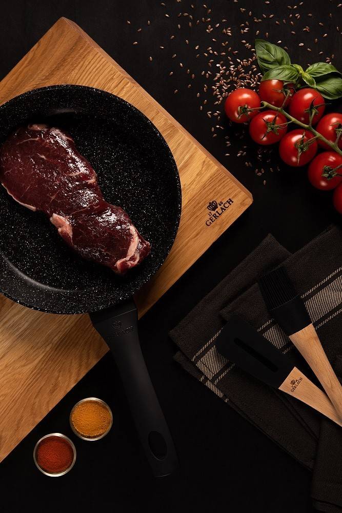 GRANITEX Frying Pan with Lid 7.9"