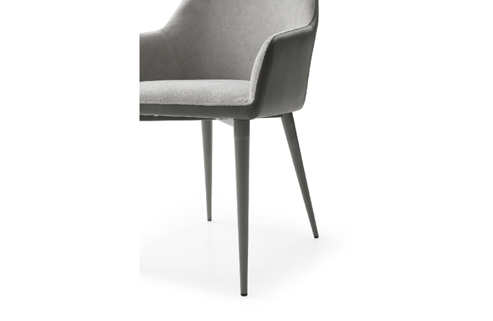 9035 Ceramic Table with 1254 Chairs