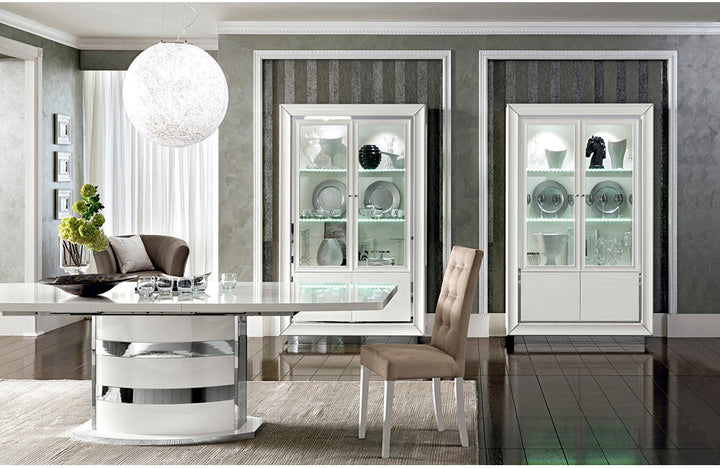 Nuvola 2-Door China Cabinet With 2 Lights
