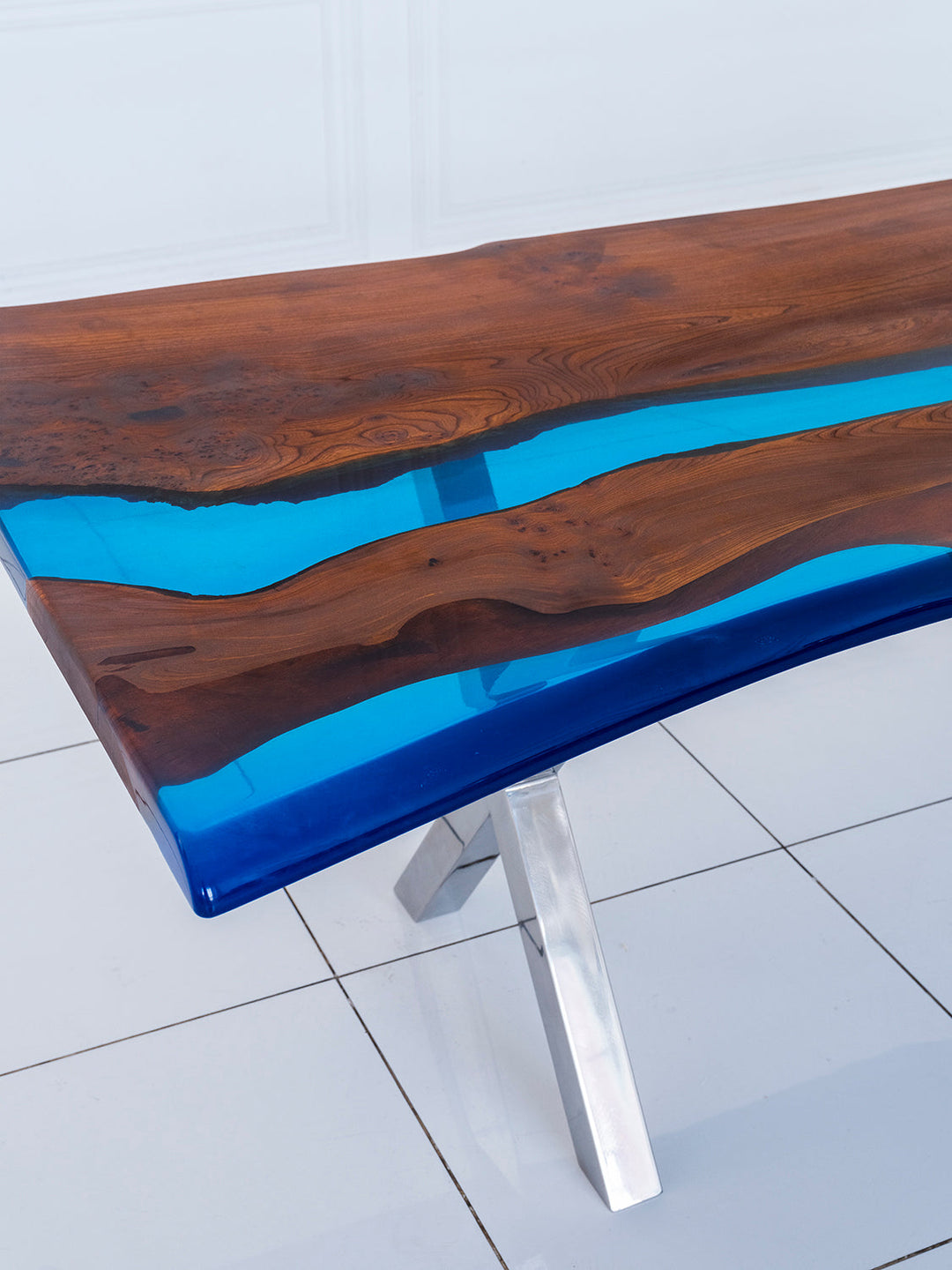 Elm Tree Solid Wood Dining Table KURT Filled with Polymer Resin