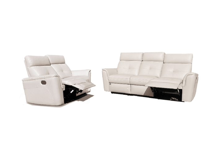 8501 White w/Manual Recliners Chair
